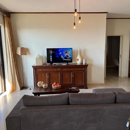 Beachfront Paradise Apartmán