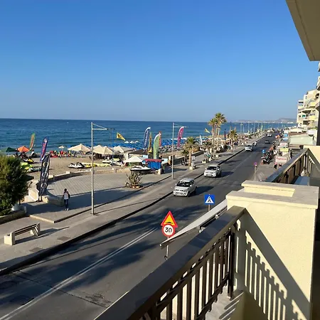 Apartmán Beachfront Paradise *